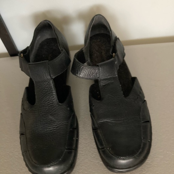 NWOB NATURALIZER t strap Mary Jane shoes - Picture 2 of 4